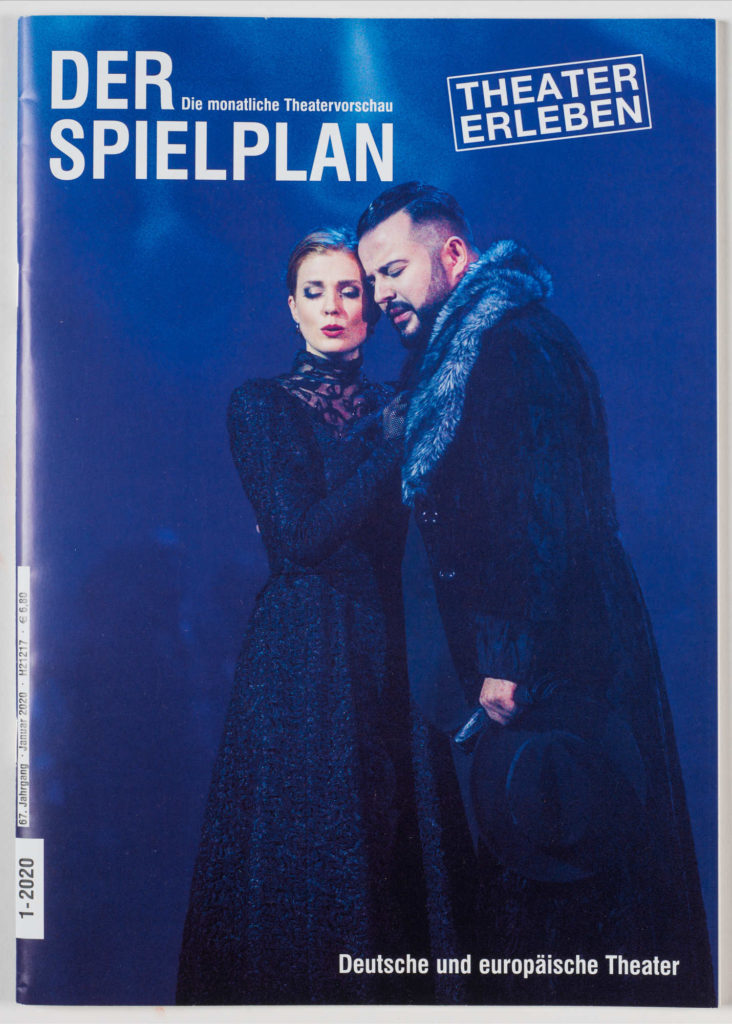 Titelbild auf der Theaterzeitschrift "Der Spielplan" aus der Inszenierung "Carmen" an der Oper Leipzig / Foto Tom Schulze
